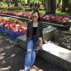 Meet your Posher, Célia